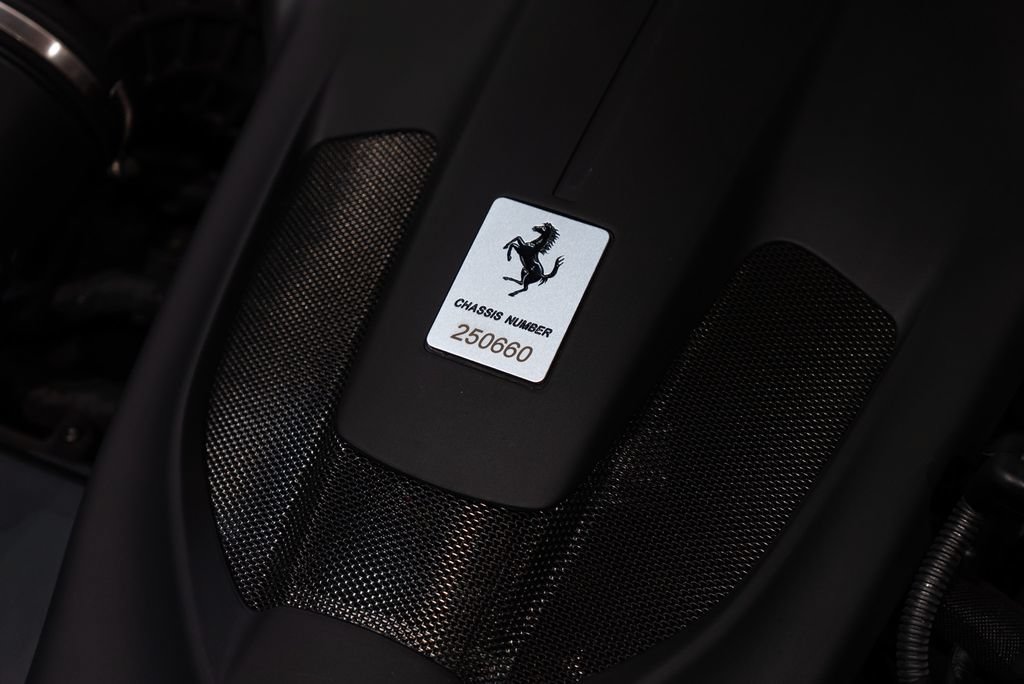 Certified 2020 Ferrari Portofino RWD image 22