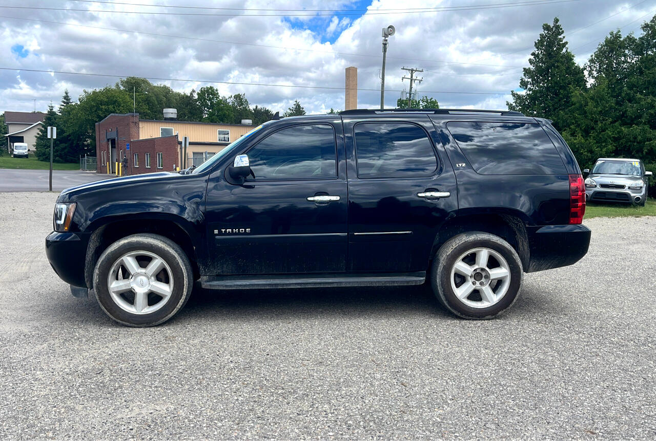 Used 2007 Chevrolet Tahoe LTZ w/ LTZ Preferred Equipment Group image 2