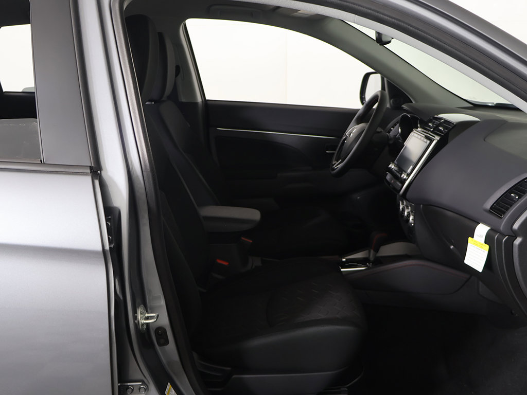 New 2027 Mitsubishi Outlander Sport LE AWD/4WD image 22