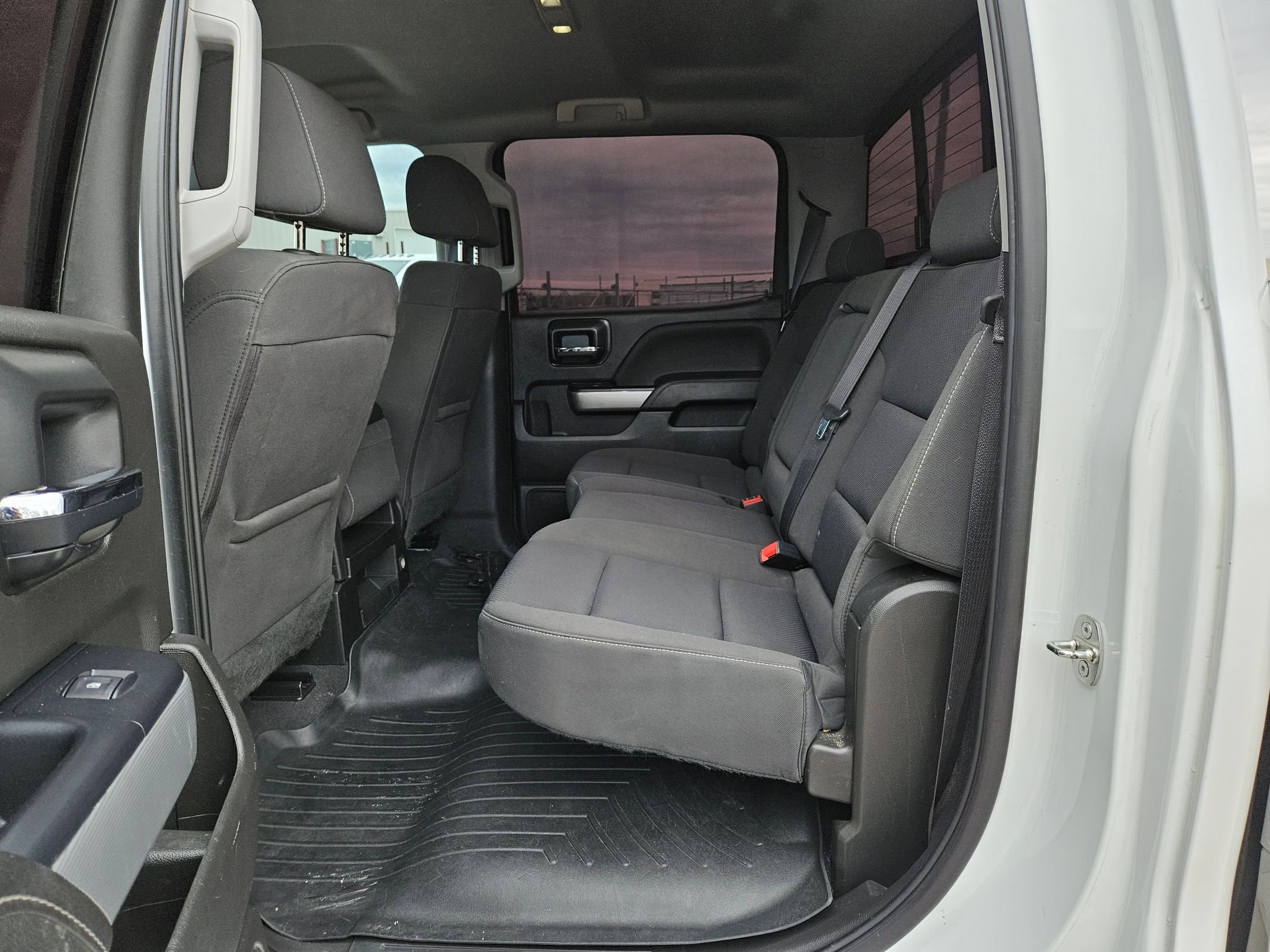 Used 2018 Chevrolet Silverado 1500 LT w/ Texas Edition image 14