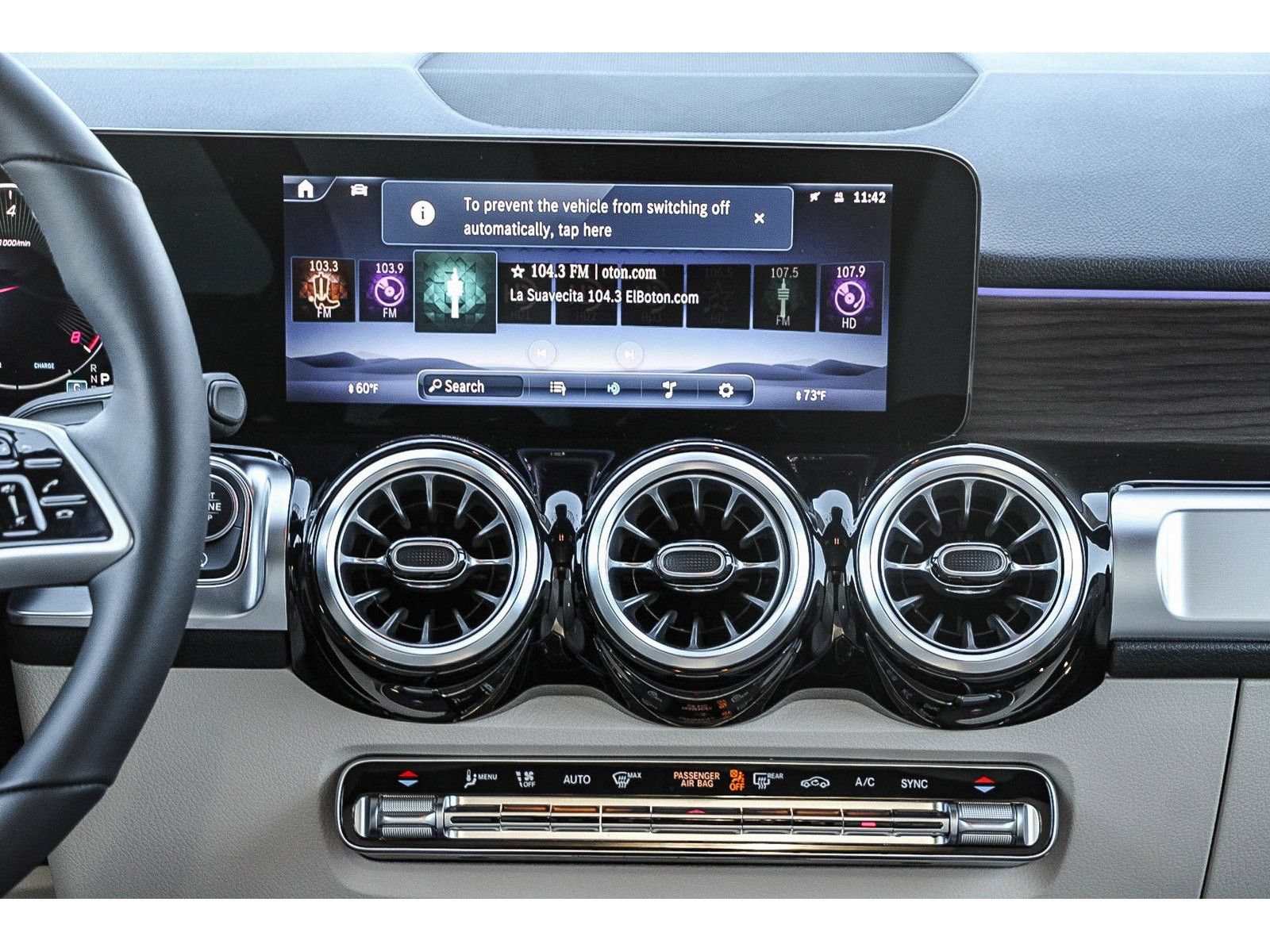 Used 2026 Mercedes-Benz GLB 250 4MATIC image 14