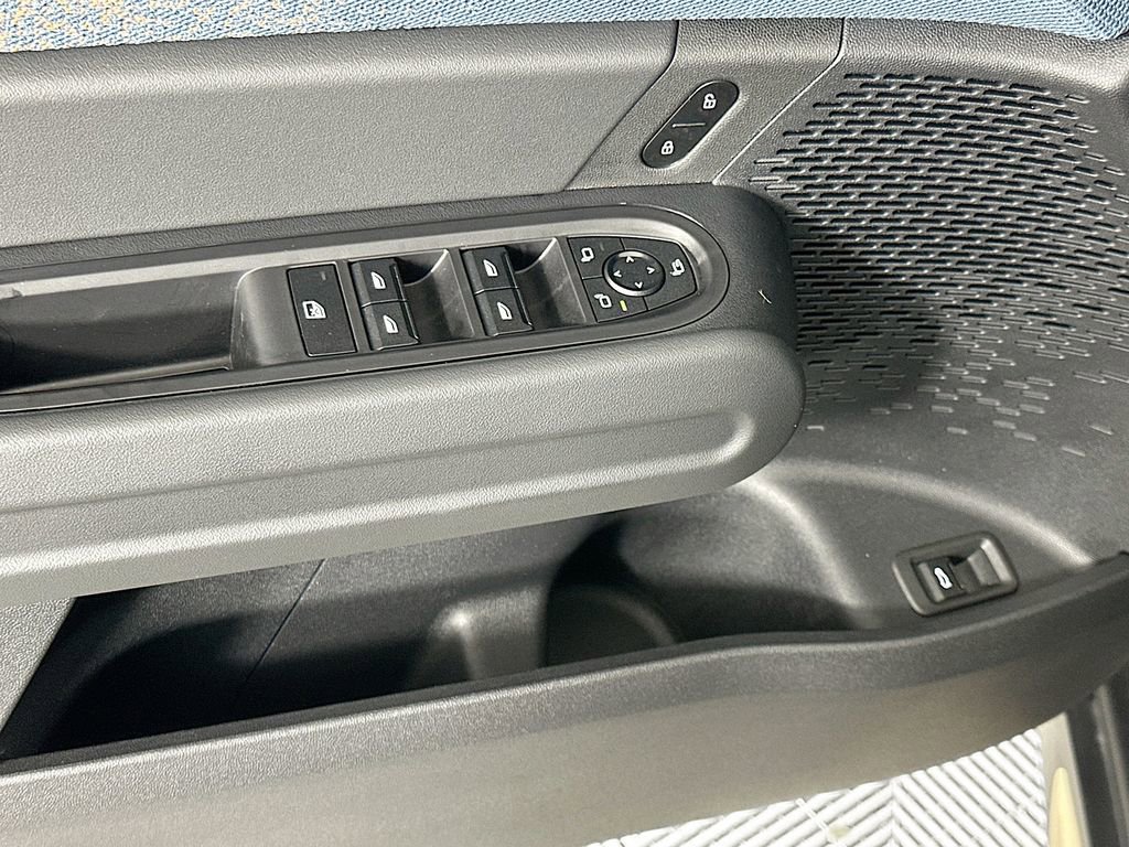 Certified 2025 MINI Cooper Countryman S w/ Comfort Package Max image 17