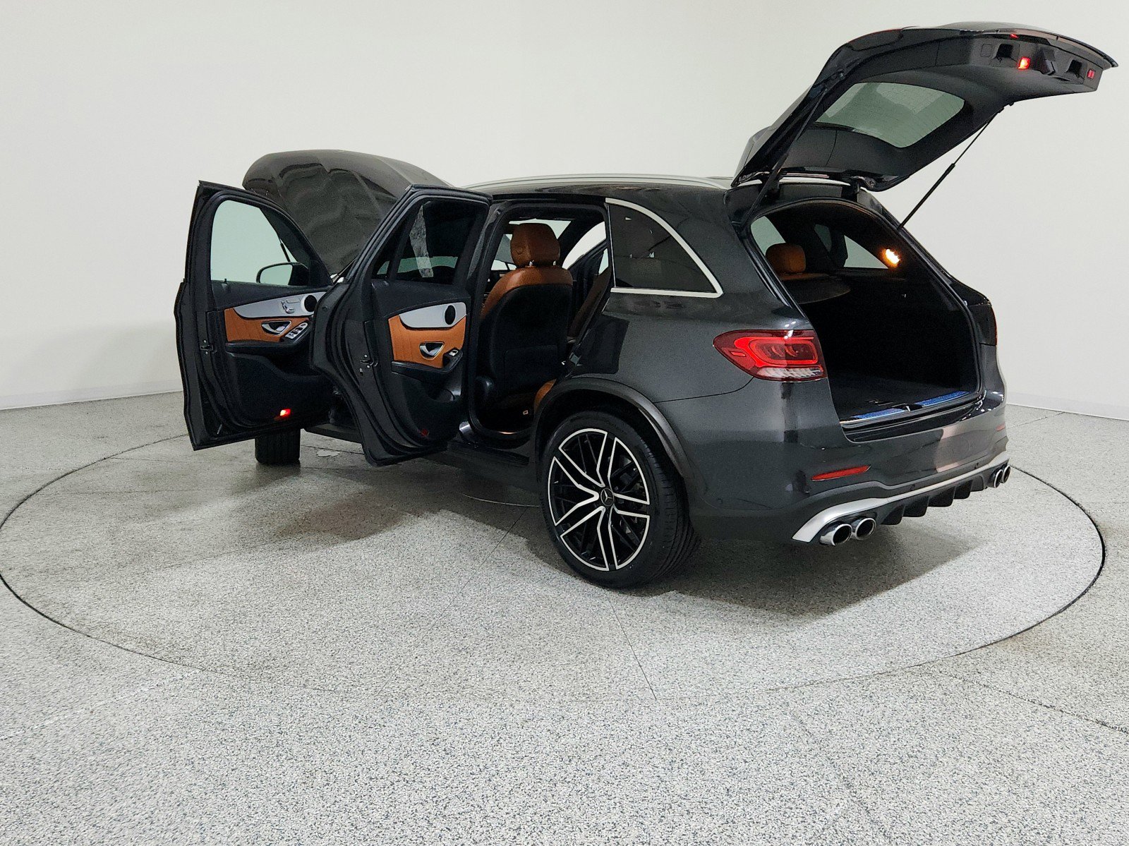 Certified 2022 Mercedes-Benz GLC 43 AMG 4MATIC image 17