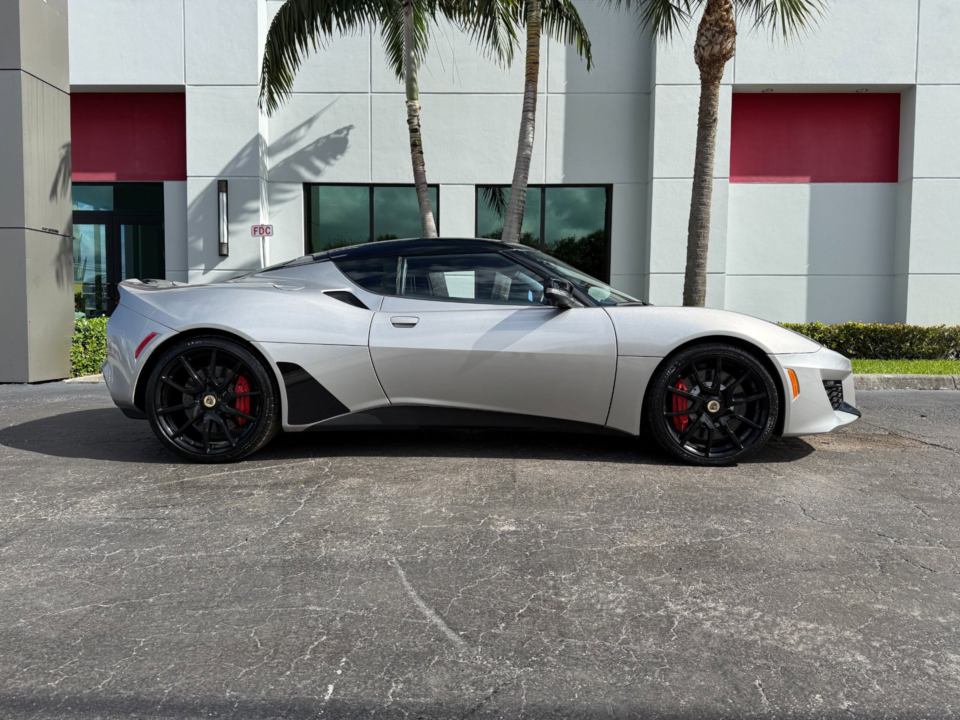 Used 2017 Lotus Evora 400 image 2