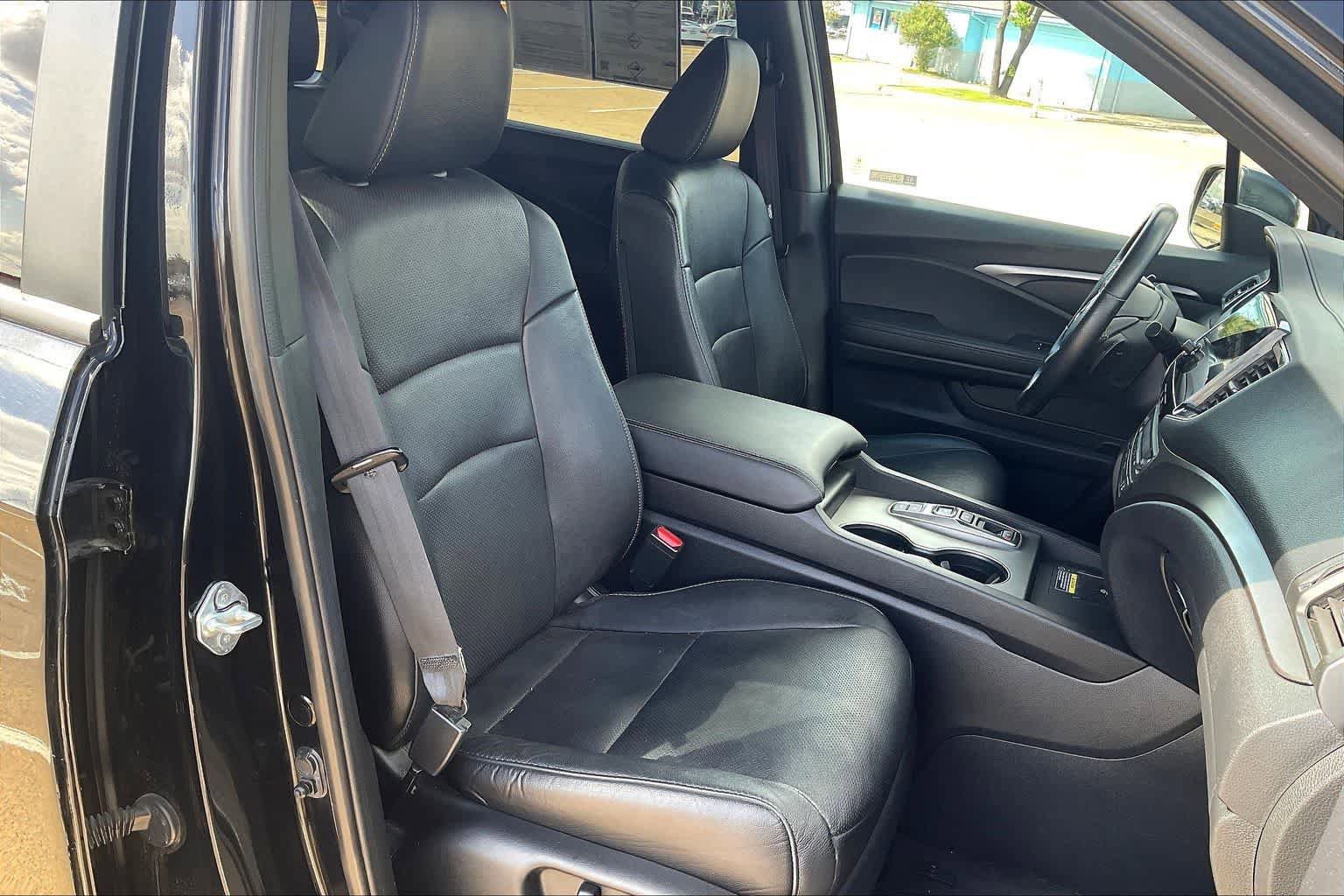 Used 2024 Honda Passport EX-L image 13