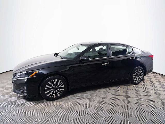 Certified 2023 Nissan Altima 2.5 SV w/ SV Premium Package image 1