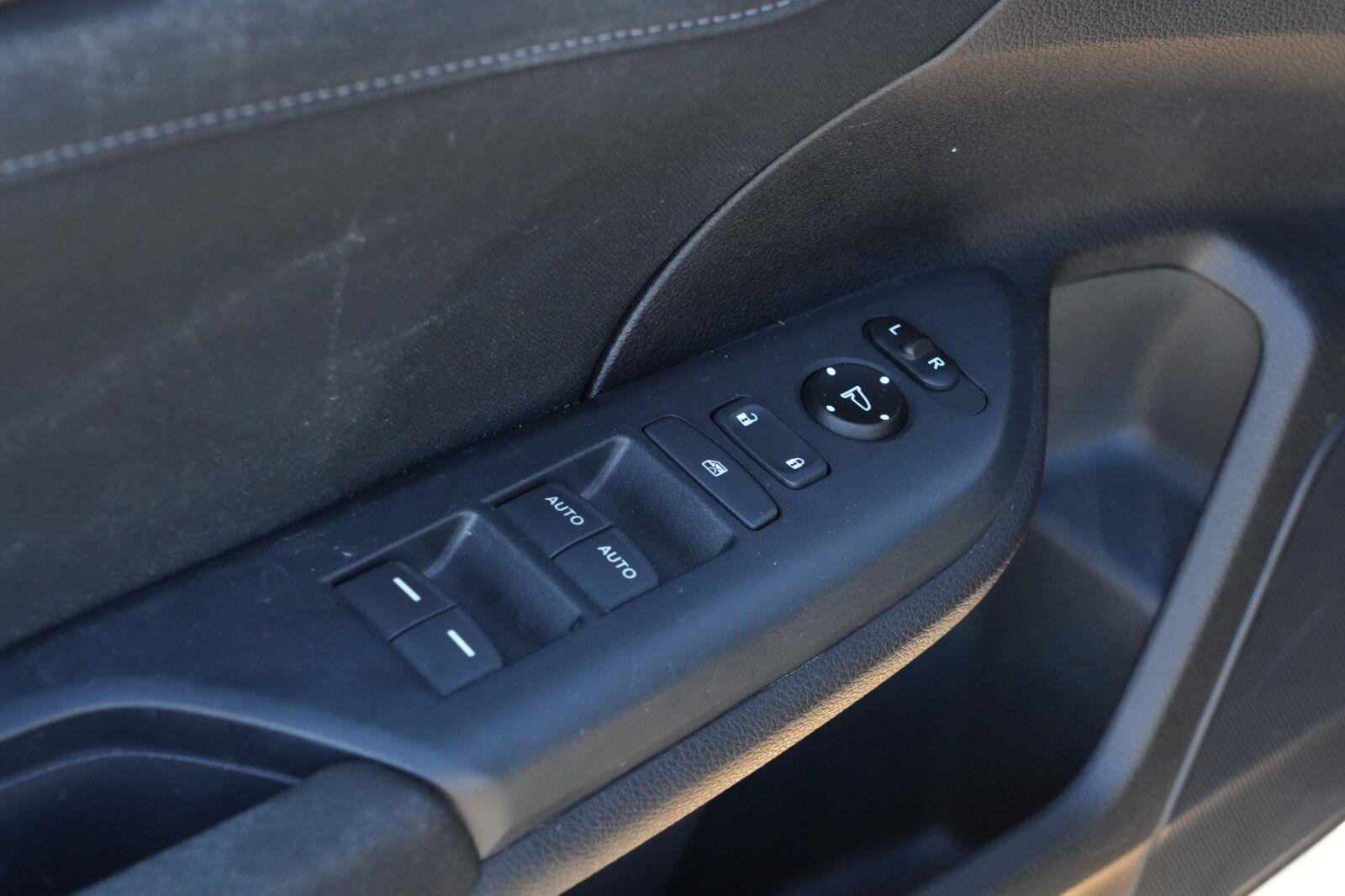 Used 2020 Honda Civic EX image 12