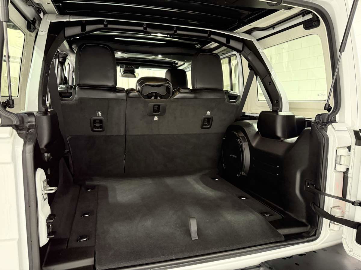 Used 2024 Jeep Wrangler Unlimited Rubicon image 20