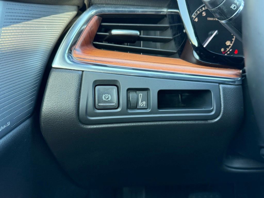 Used 2020 Cadillac XT5 Premium Luxury FWD image 21