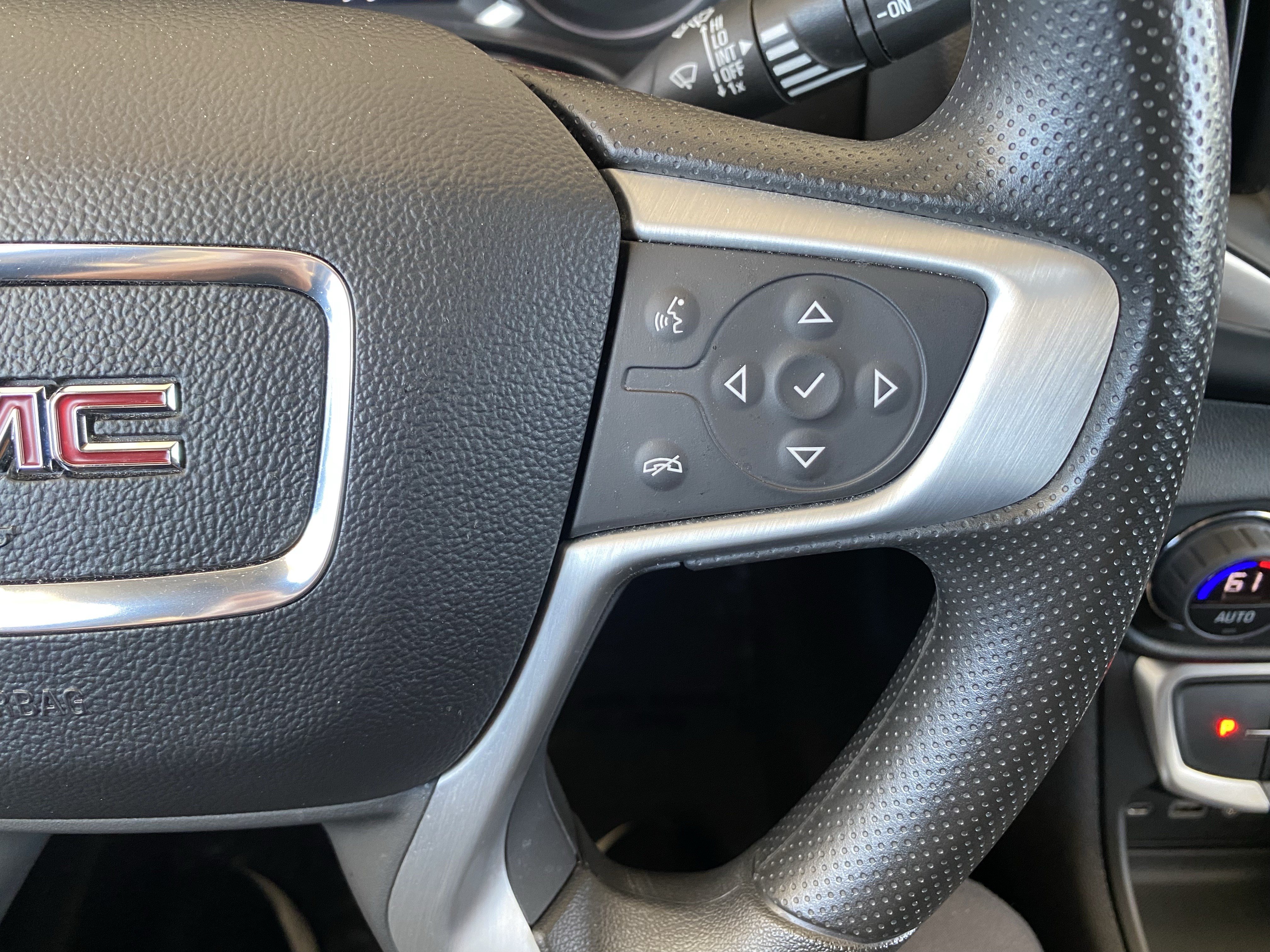 Used 2024 GMC Terrain SLE w/ Driver Convenience Package AWD/4WD image 7