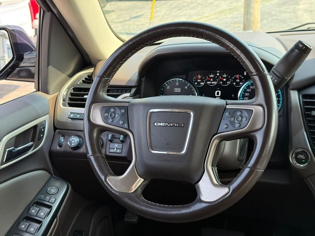 Used 2019 GMC Yukon XL Denali AWD/4WD image 9