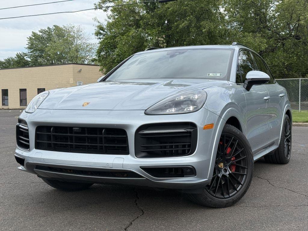 Used 2021 Porsche Cayenne GTS AWD/4WD image 1