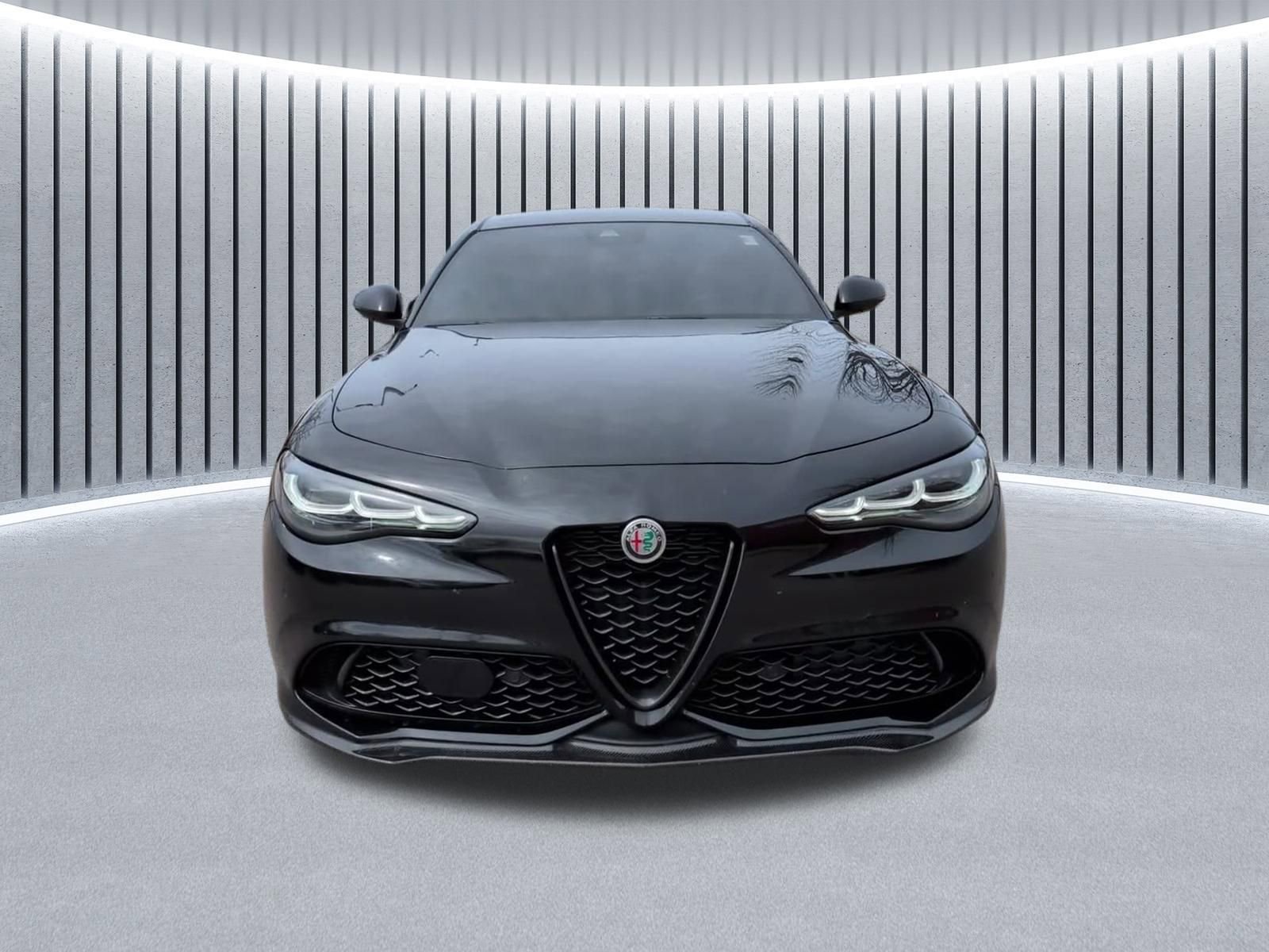 Used 2024 Alfa Romeo Giulia Veloce image 22