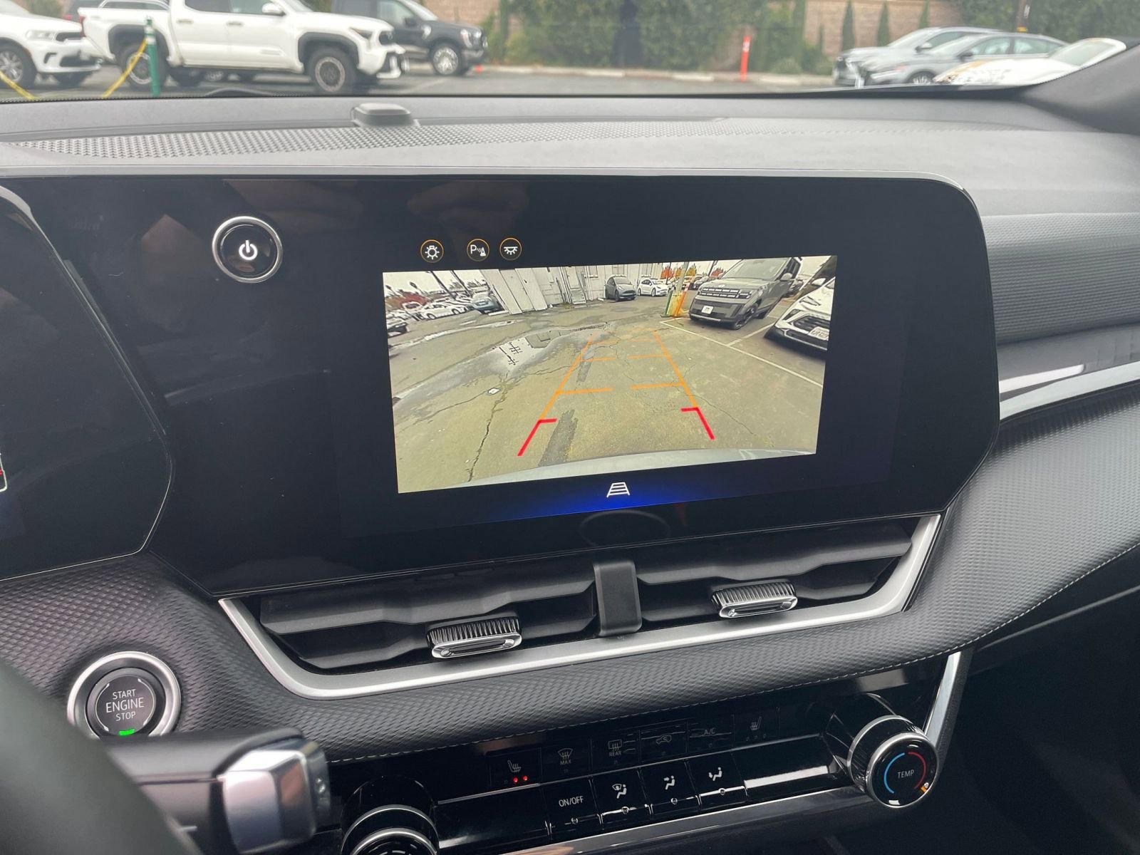 Used 2025 Chevrolet Equinox LT image 17