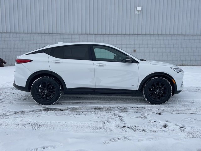 Used 2025 Buick Envista Sport Touring image 16