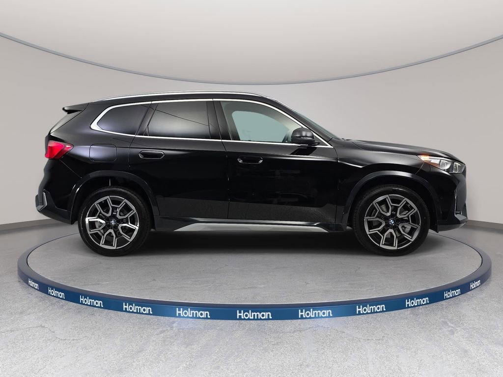 New 2026 BMW X1 xDrive28i w/ Technology Package AWD/4WD image 4