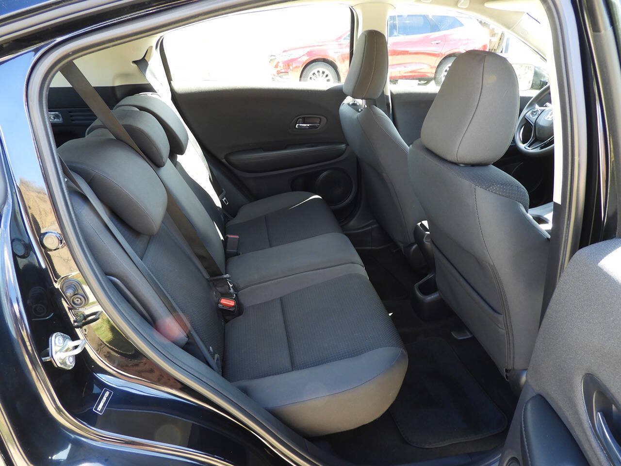 Used 2020 Honda HR-V LX image 34