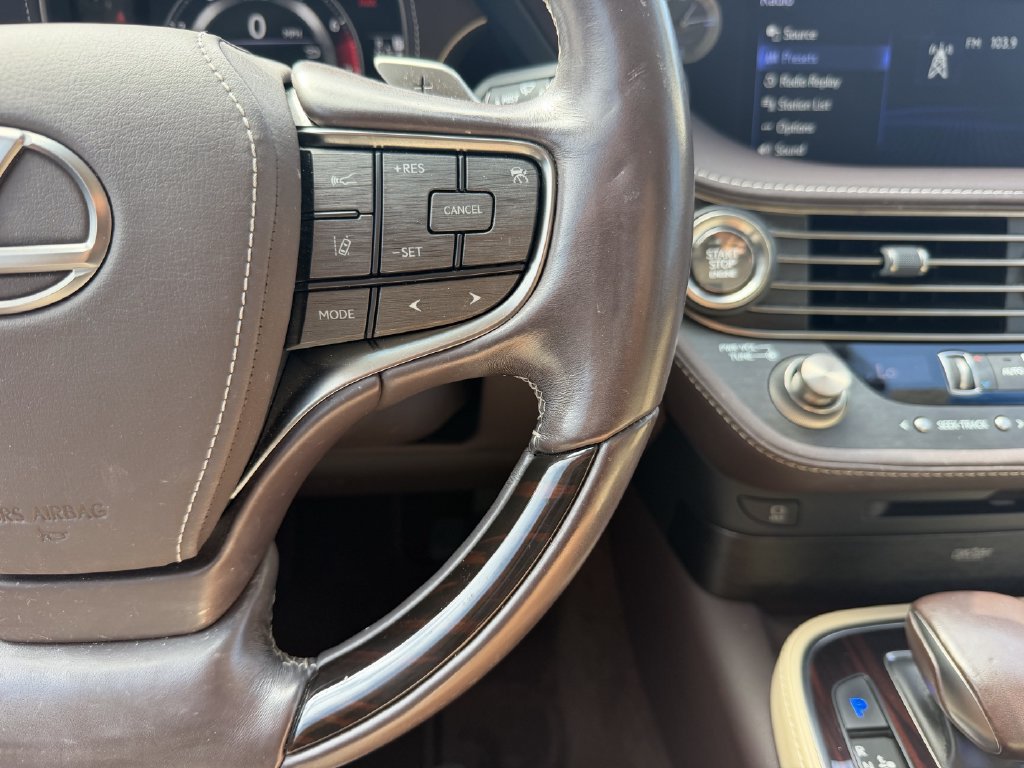 Used 2020 Lexus LS 500 AWD w/ Luxury Package image 17
