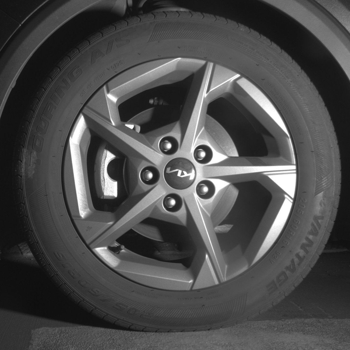 Used 2025 Kia K4 LXS image 12