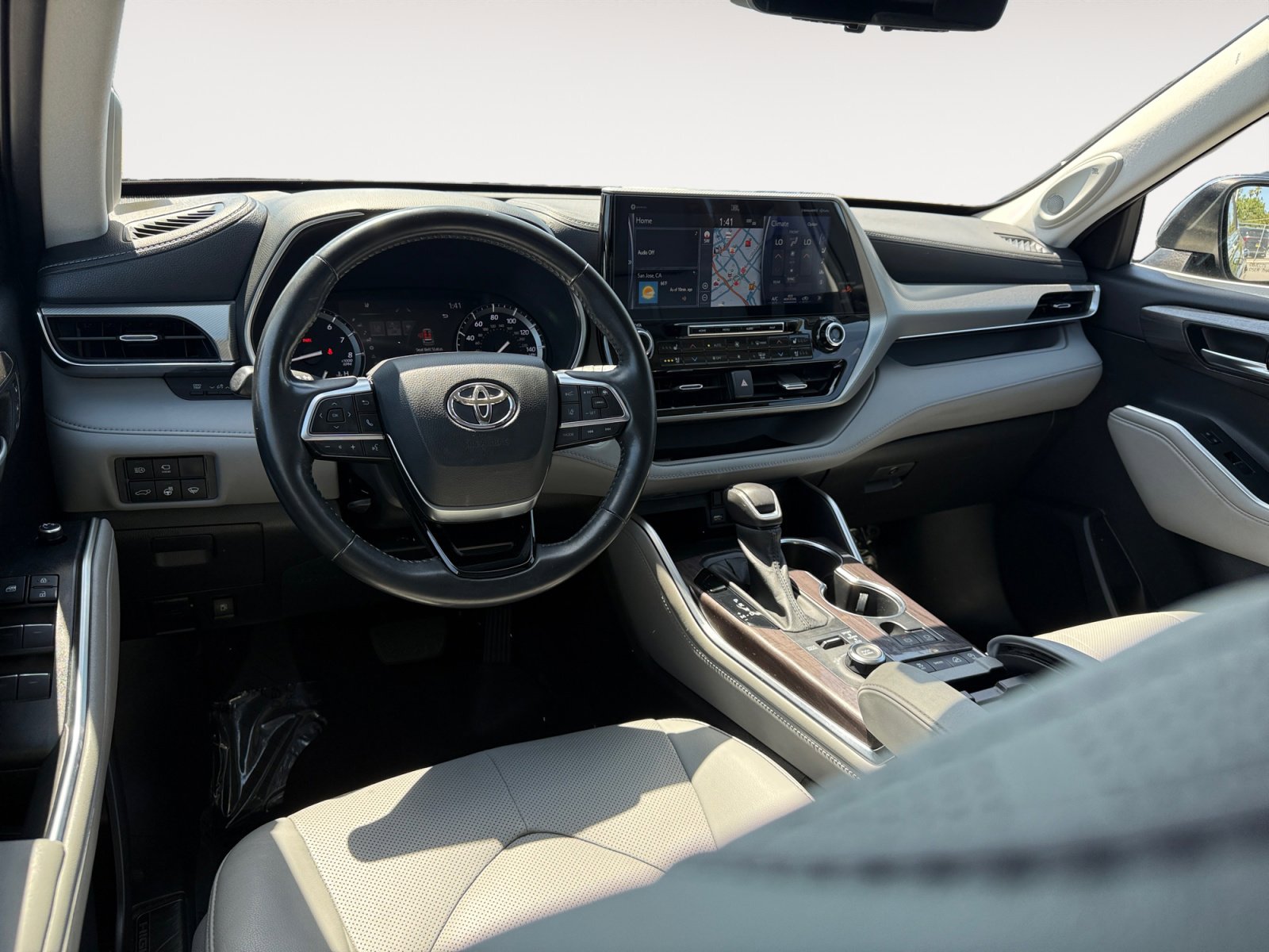 Used 2021 Toyota Highlander Platinum image 15