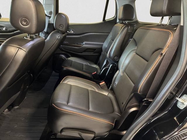 Certified 2023 GMC Acadia AT4 w/ Technology Package AWD/4WD image 14