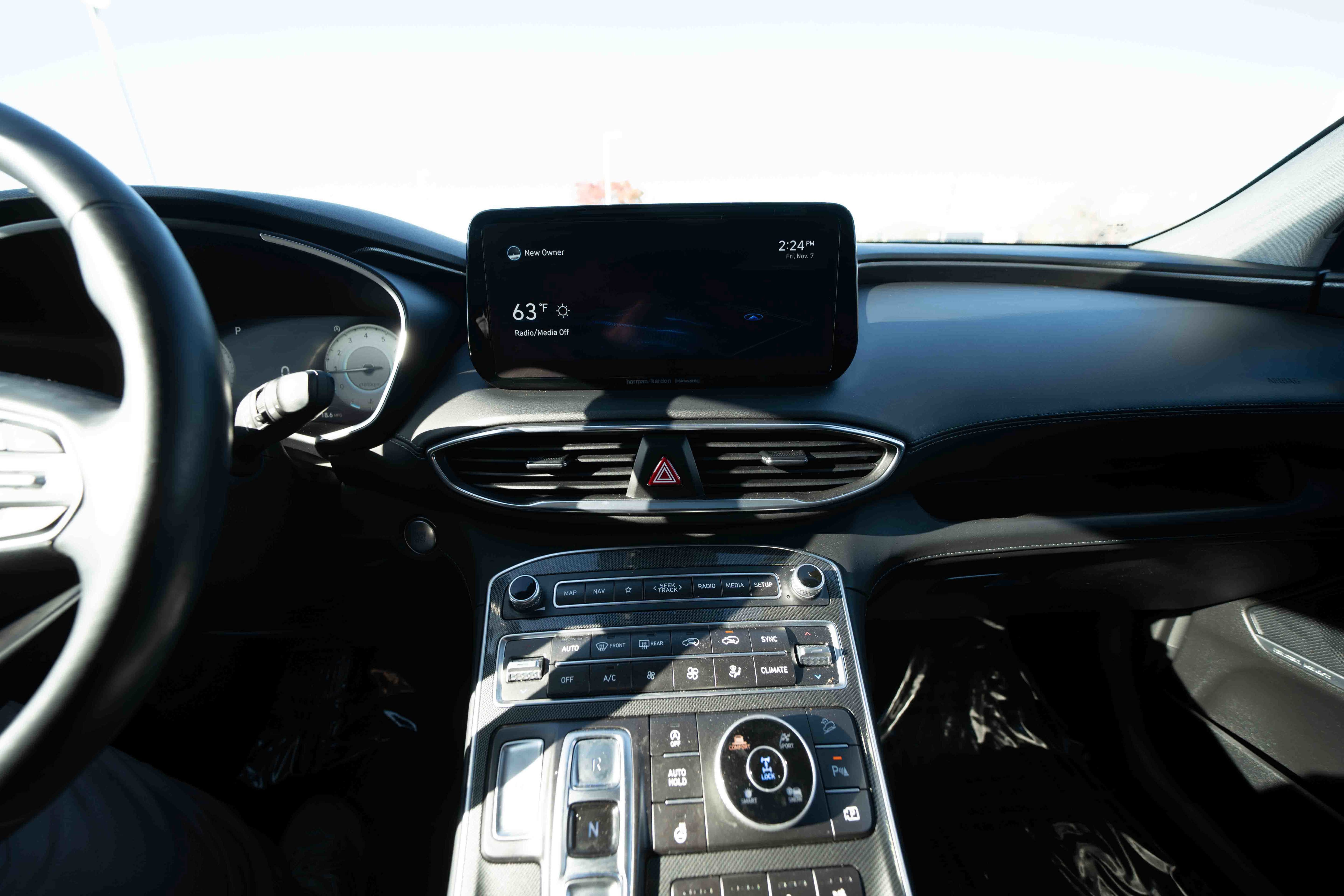 Used 2022 Hyundai Santa Fe Limited image 17