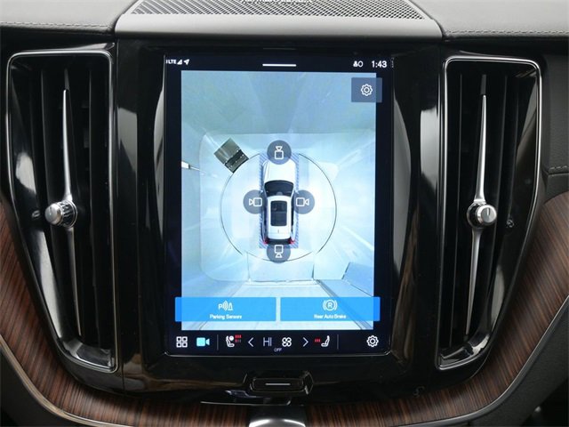 Used 2023 Volvo XC60 B5 Ultimate w/ Climate Package image 21