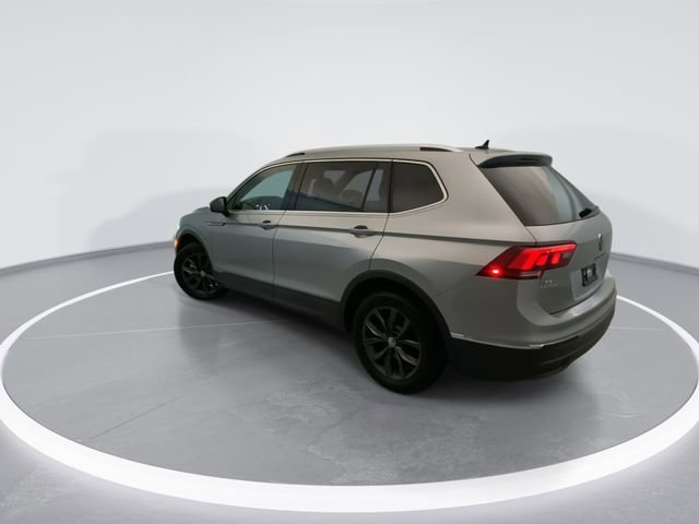 Used 2022 Volkswagen Tiguan SE AWD/4WD image 4