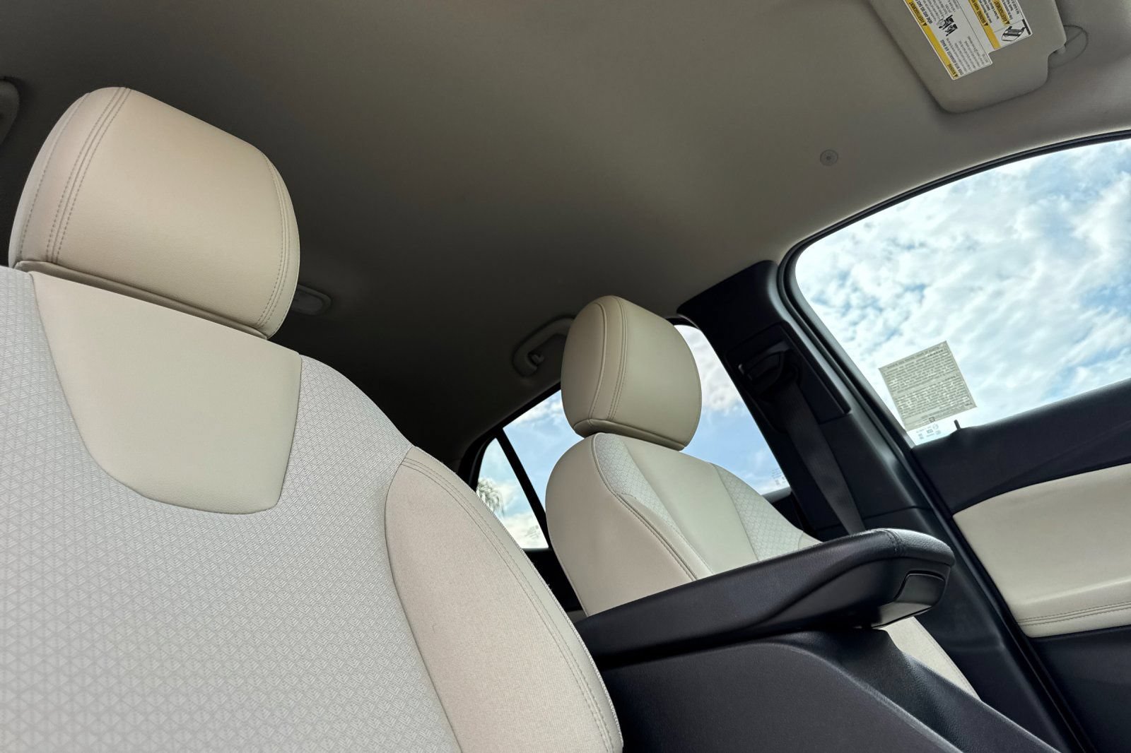 Certified 2023 Buick Encore GX Preferred FWD image 18