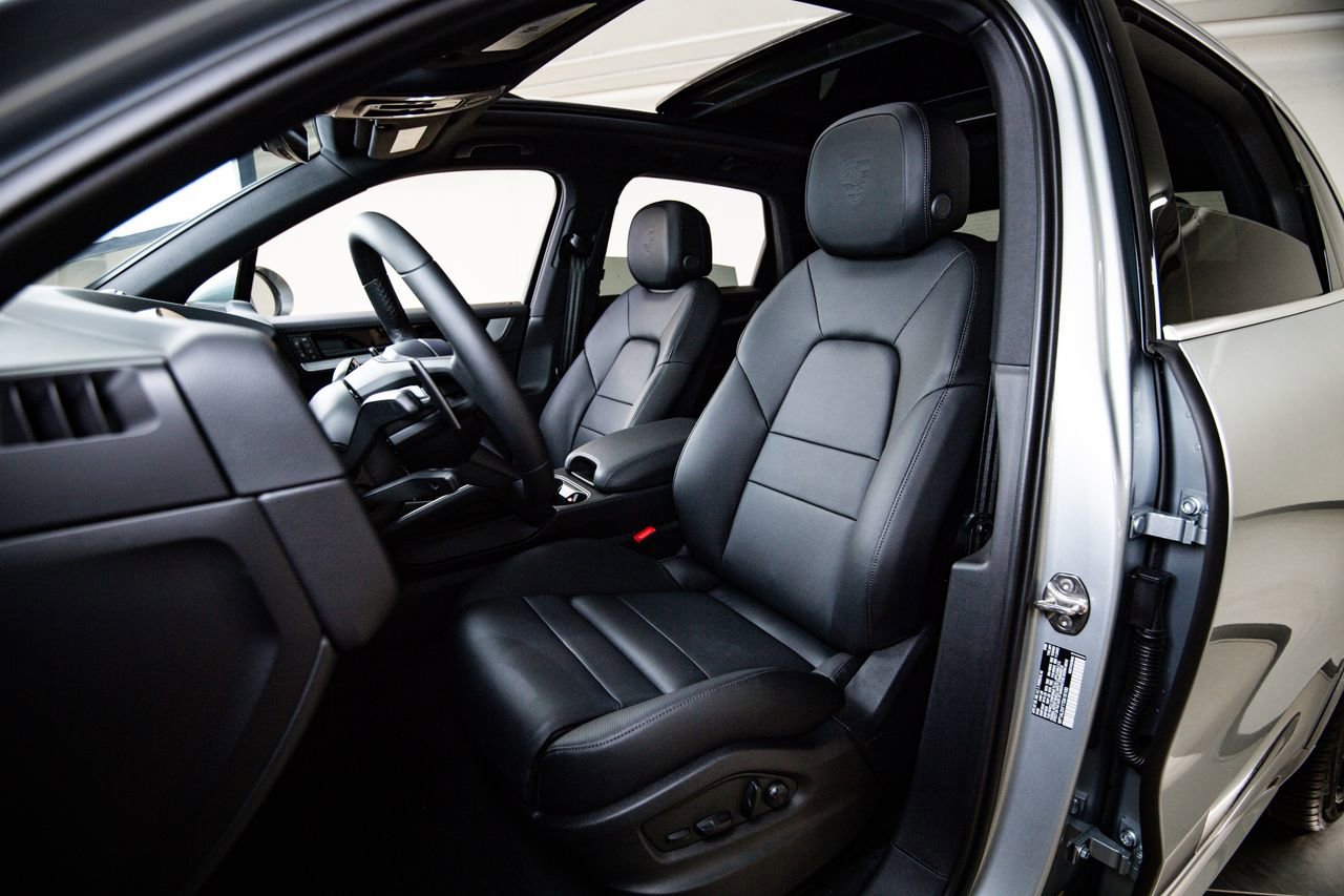New 2026 Porsche Cayenne S AWD/4WD image 5