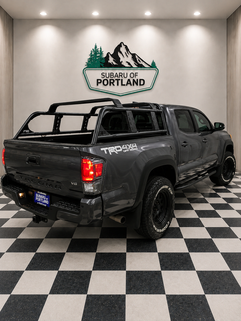 Used 2023 Toyota Tacoma TRD Off-Road w/ Technology Package AWD/4WD image 3