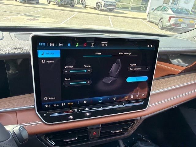 New 2026 Volkswagen Tiguan SEL R-Line image 29