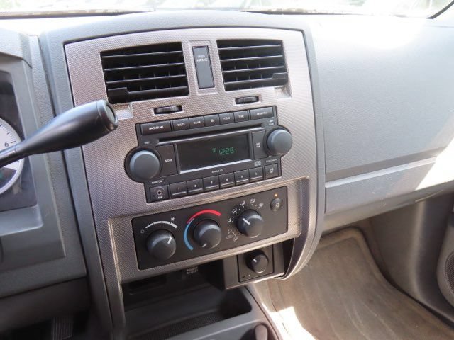 Used 2006 Dodge Dakota SLT w/ Sport Appearance Group AWD/4WD image 20