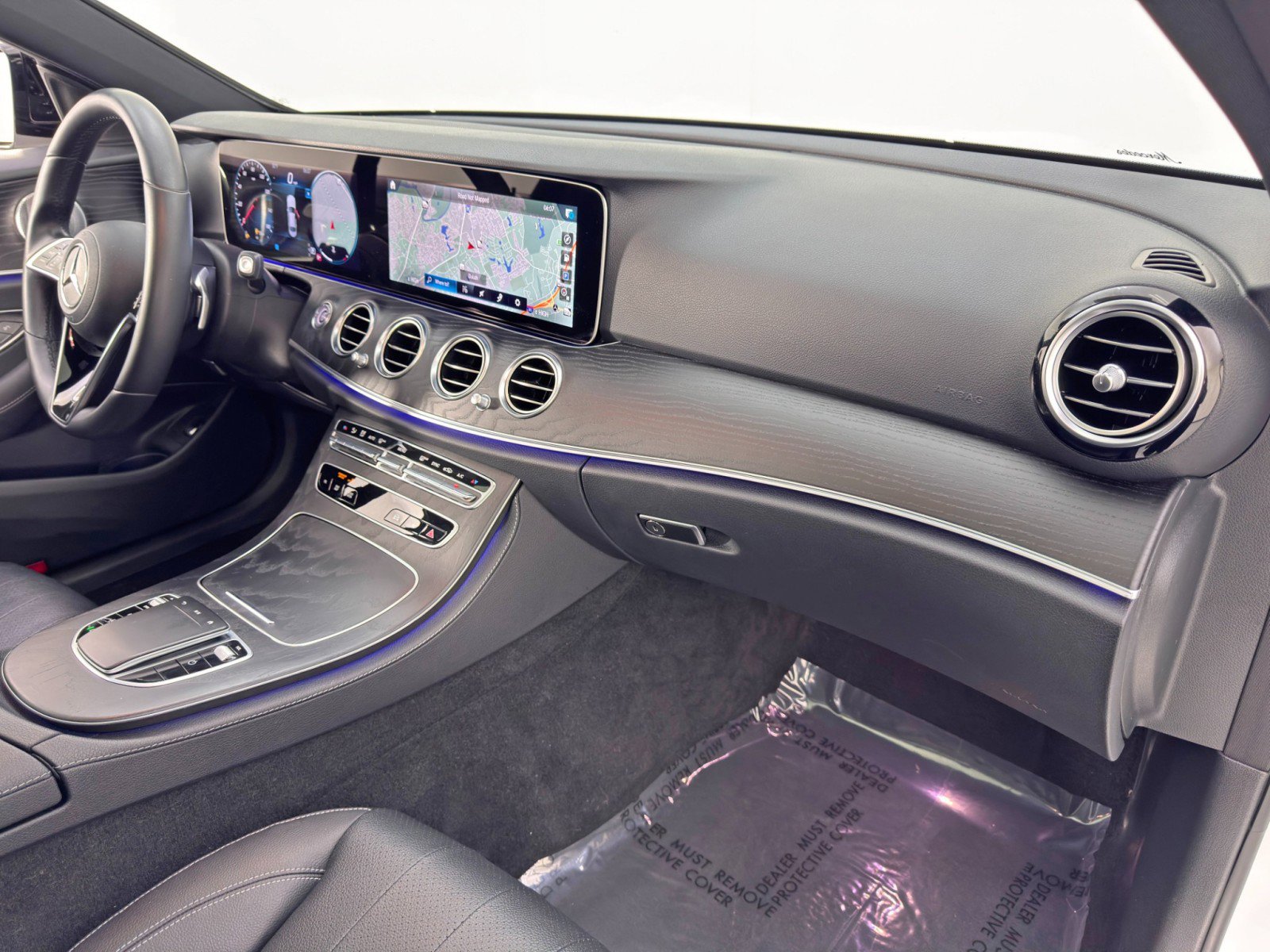 Used 2021 Mercedes-Benz E 350 Sedan w/ Premium Package image 15