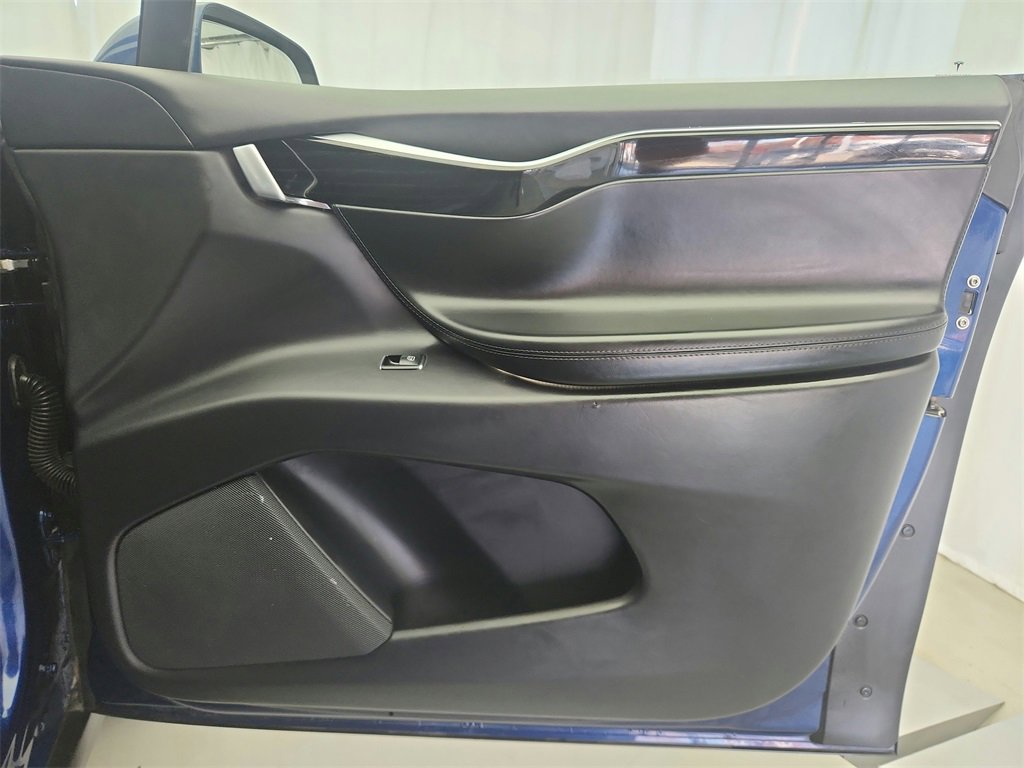Used 2017 Tesla Model X 100D image 25