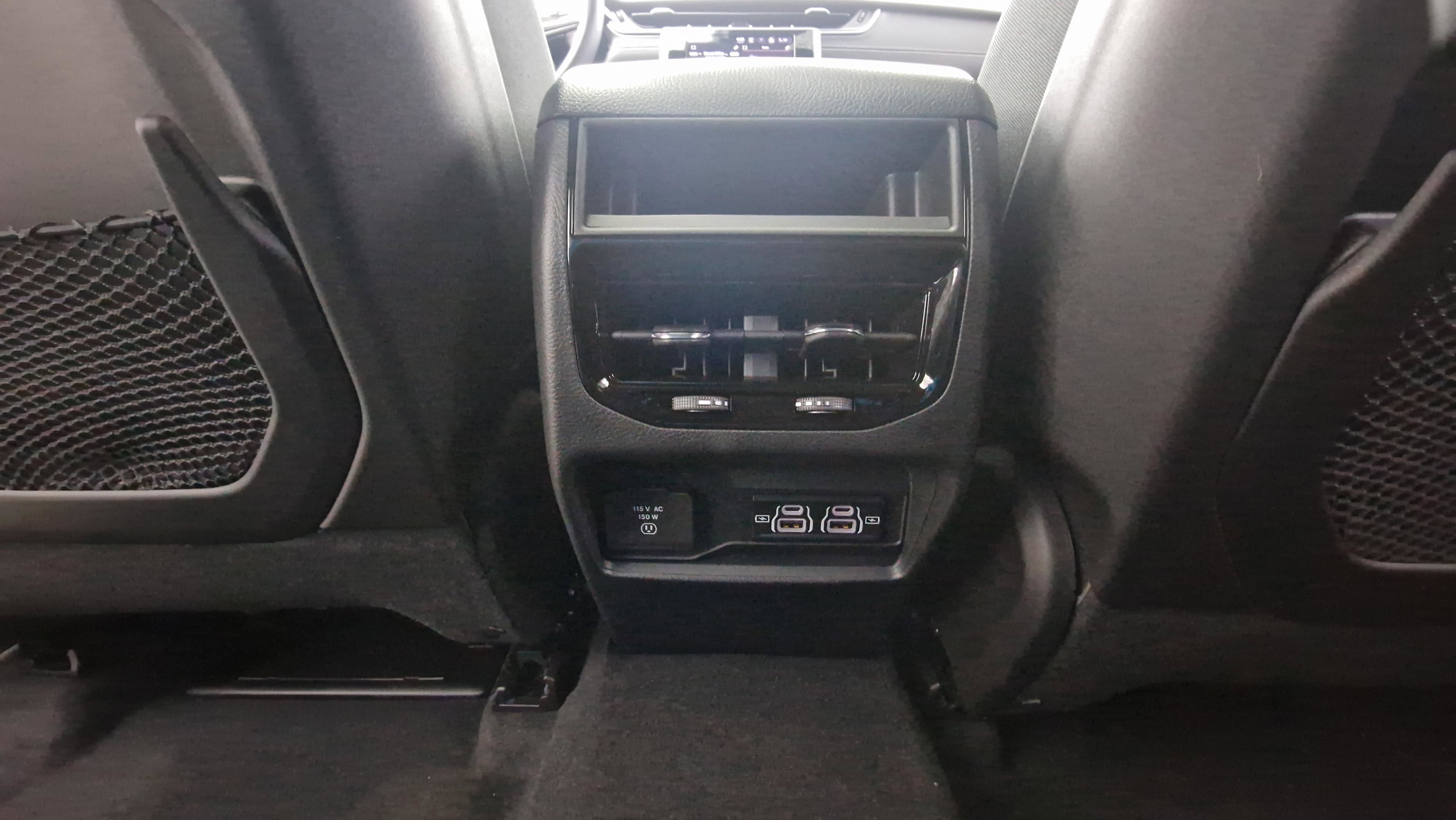 New 2025 Jeep Grand Cherokee Altitude image 45