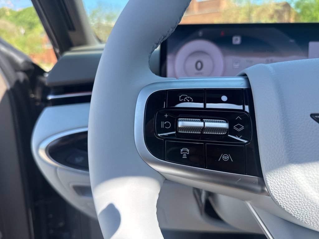 New 2026 Genesis GV70 2.5T Advanced AWD/4WD image 18