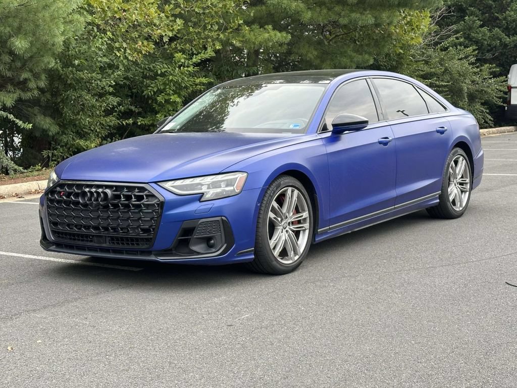 Used 2022 Audi S8 w/ S8 Comfort Plus Package AWD/4WD image 21