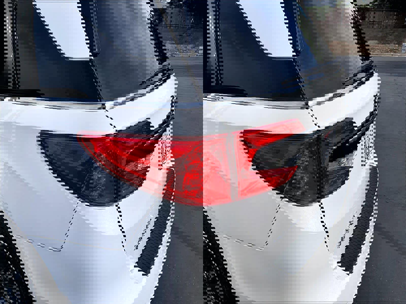 Used 2023 Honda Odyssey Elite image 32