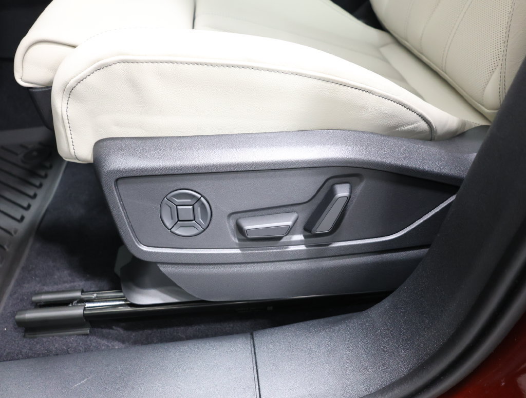 New 2026 Audi Q5 Premium Plus AWD/4WD image 14