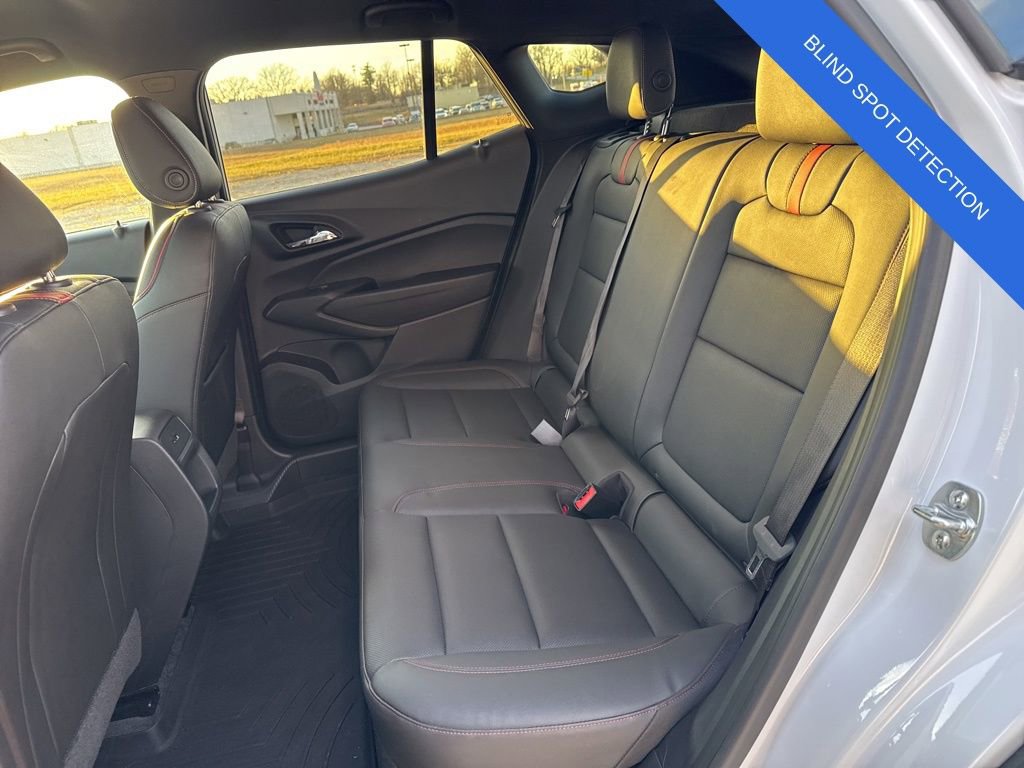 Used 2025 Chevrolet Trax RS w/ Driver Confidence Package image 14