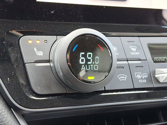 Used 2024 Toyota Grand Highlander XLE AWD/4WD image 20