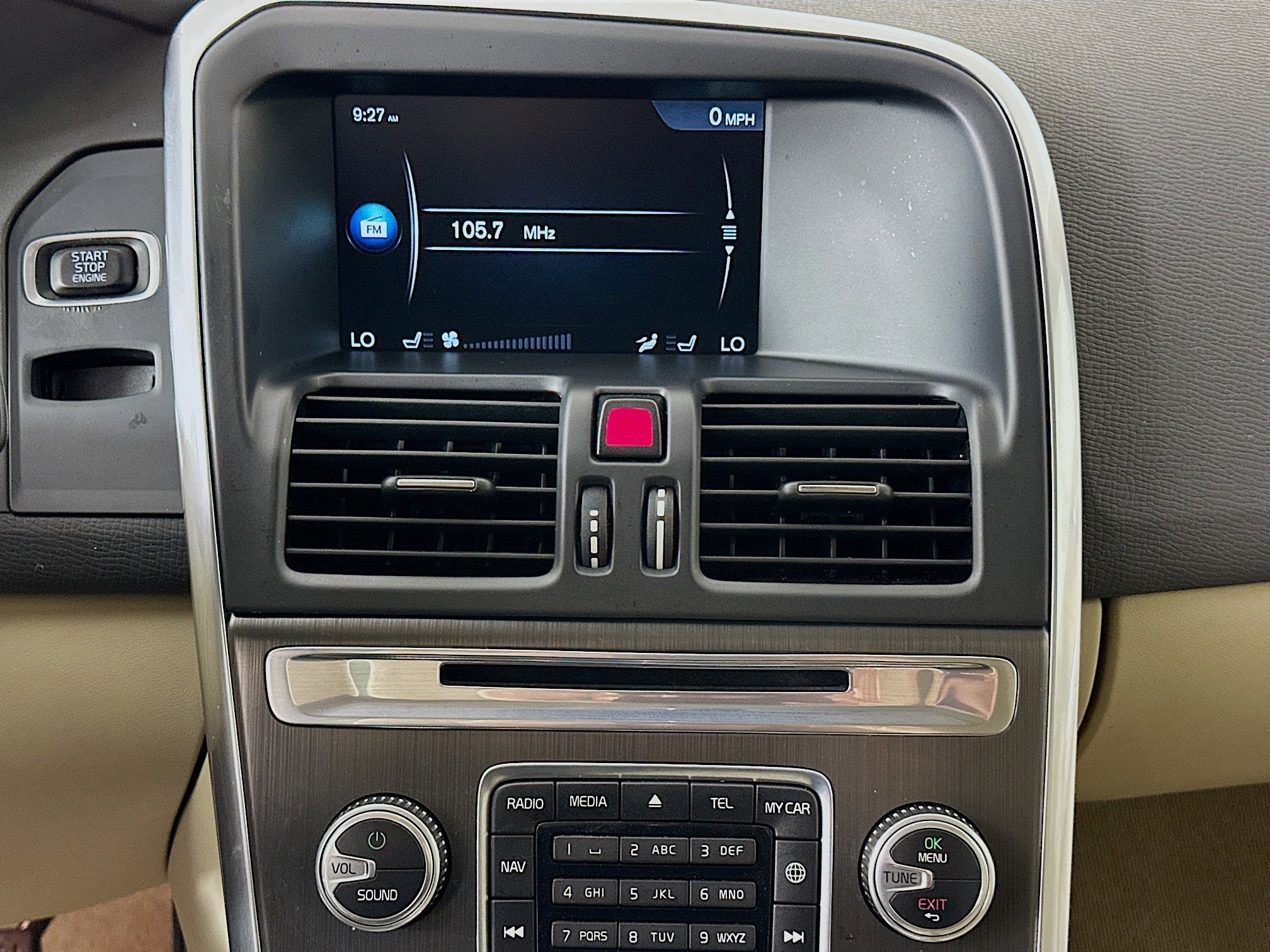 Used 2015 Volvo XC60 T6 image 21