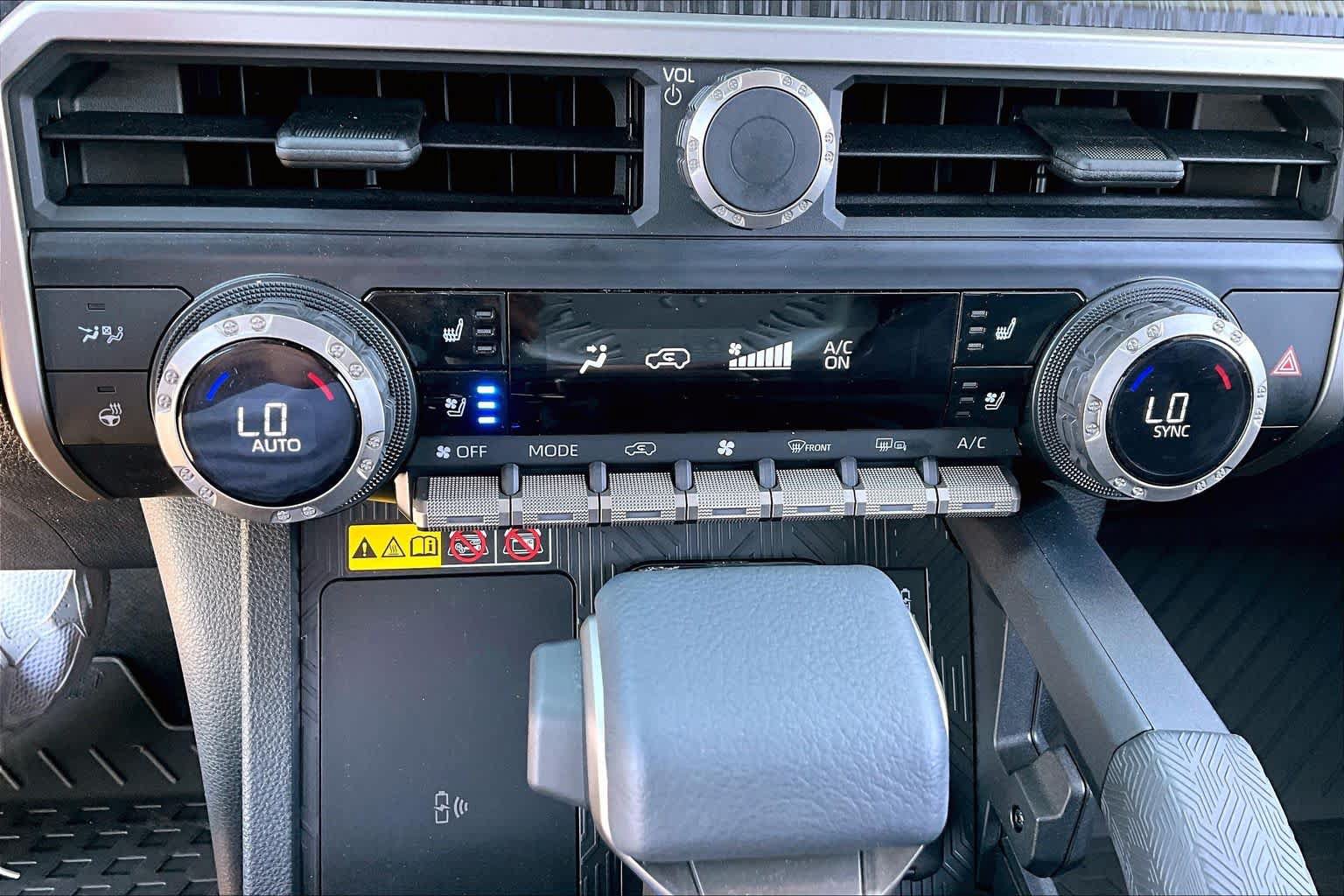 Used 2026 Toyota 4Runner Platinum AWD/4WD image 32