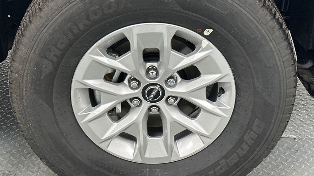 Certified 2025 Nissan Frontier S image 15