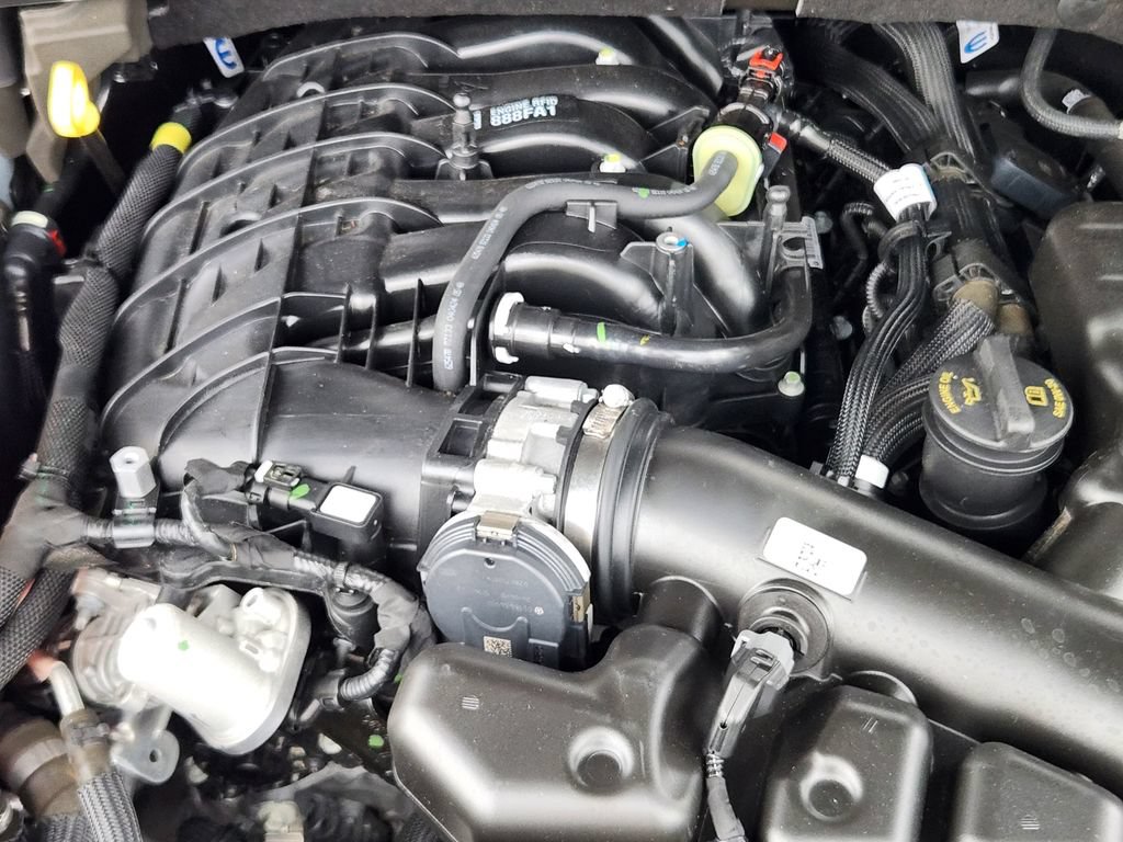 Used 2024 Jeep Grand Cherokee L Altitude AWD/4WD image 15