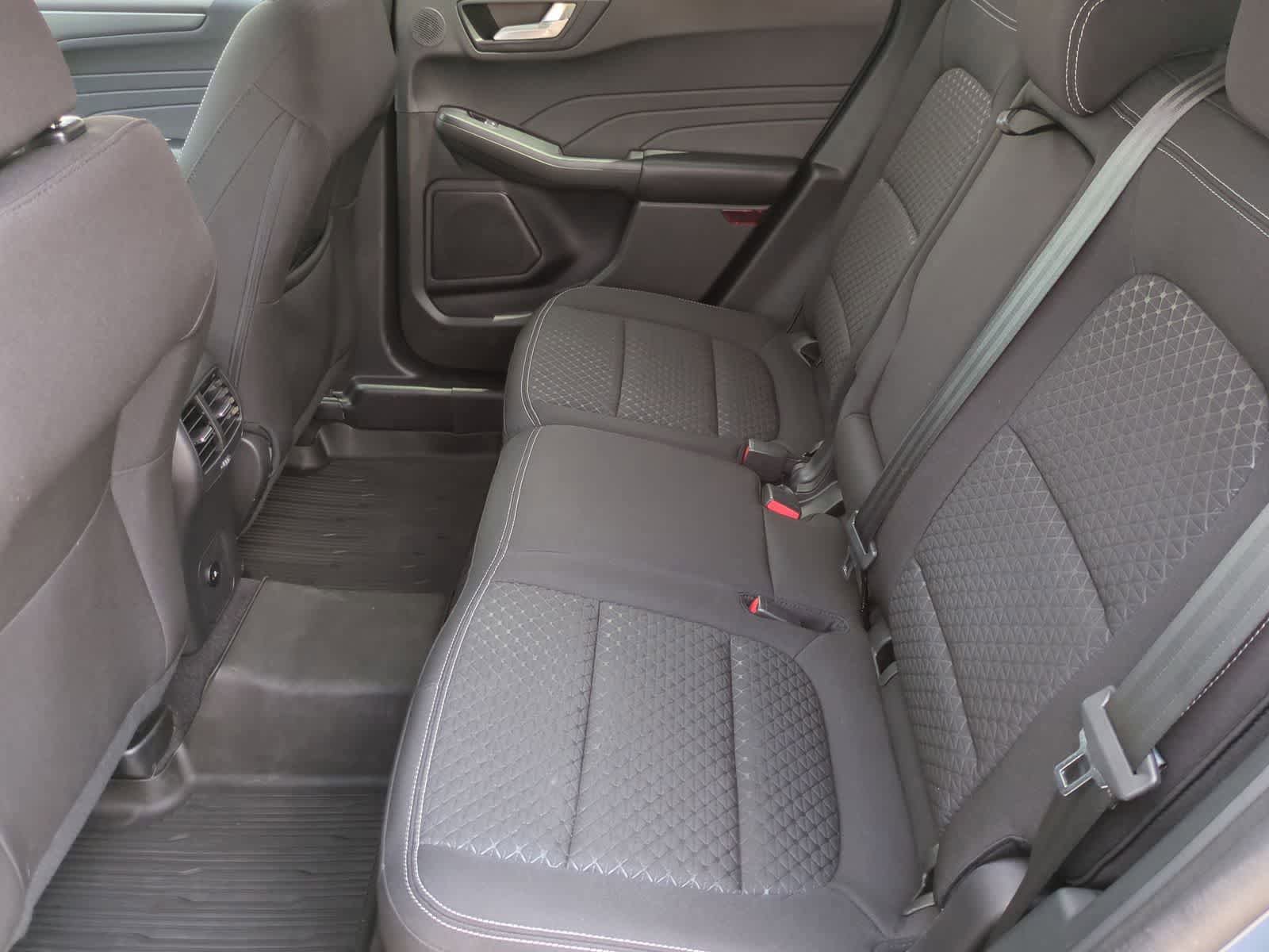Used 2023 Ford Escape Active w/ Tech Pack #2 AWD/4WD image 19