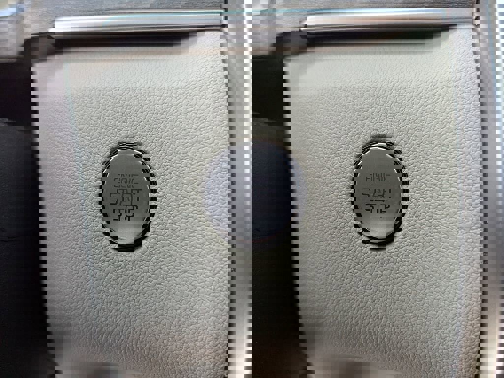 Certified 2022 Kia Sorento S image 24