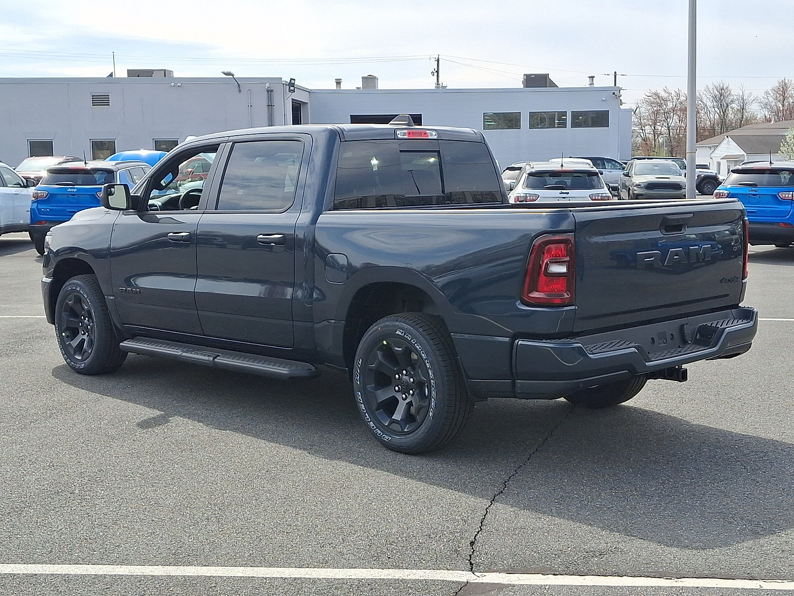 New 2026 RAM 1500 Express AWD/4WD image 3