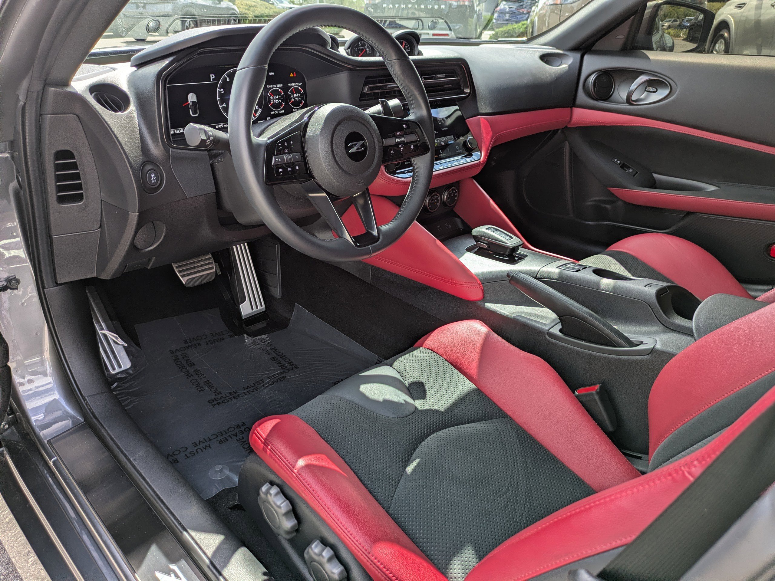 Certified 2025 Nissan Z Performance w/ Floor Mat Package image 15